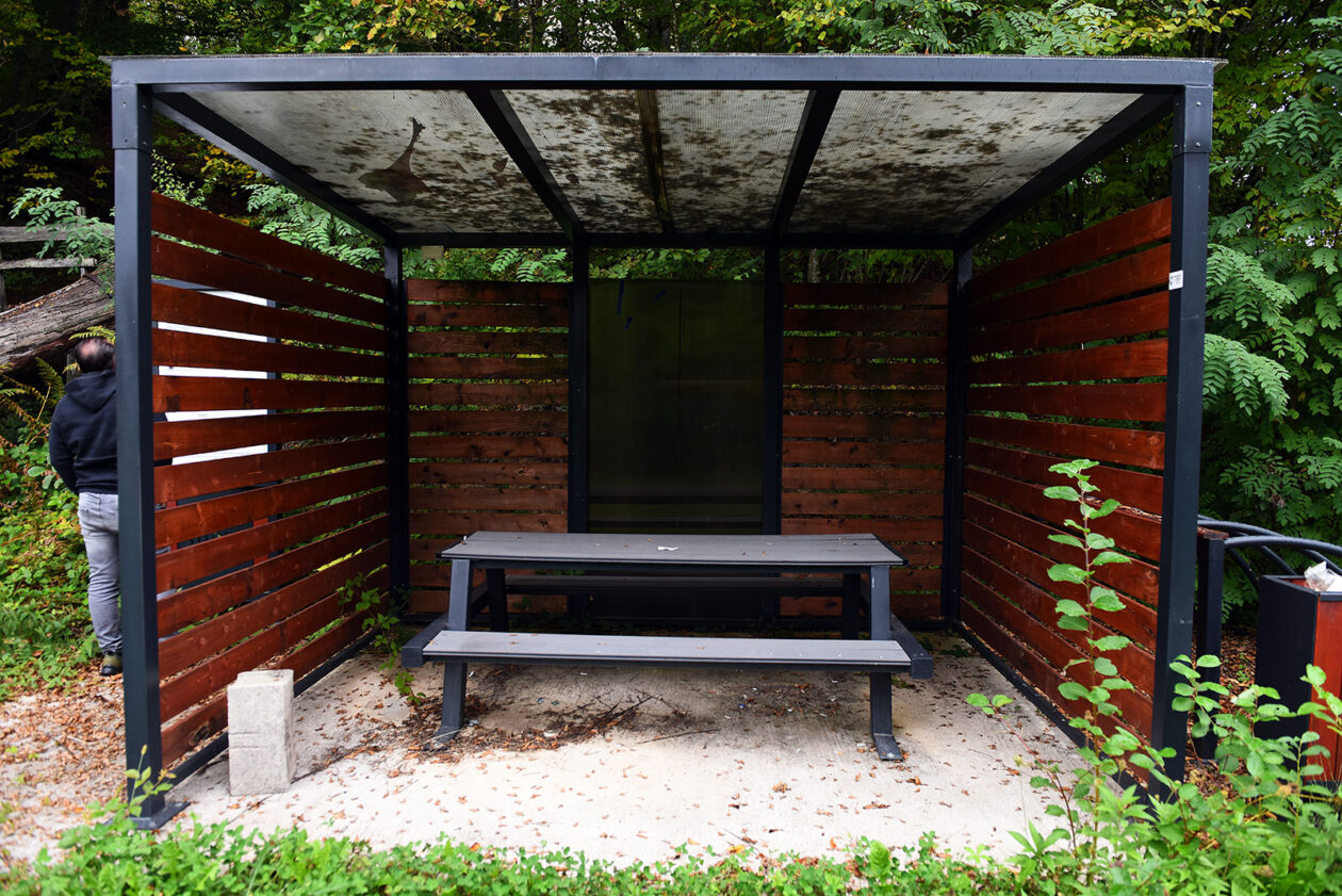 mlin zuti put radonja (4) mlin zuti put radonja (4)