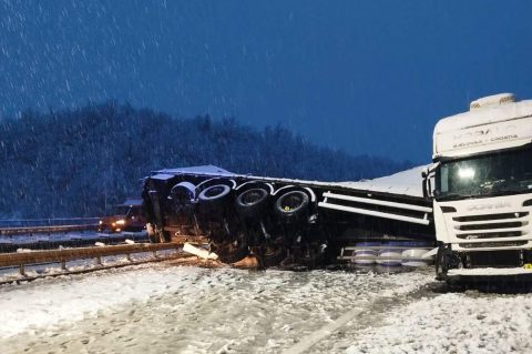 nesreca kamion nesreca kamion