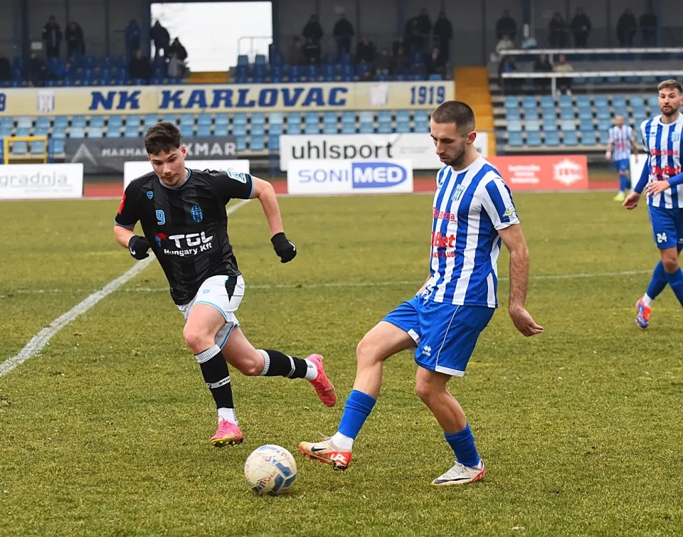 nogomet (10) nogomet (10)