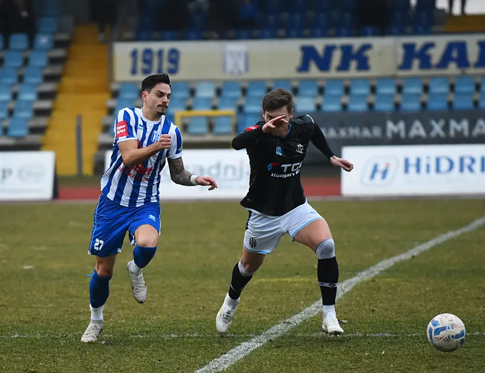 nogomet (20) nogomet (20)