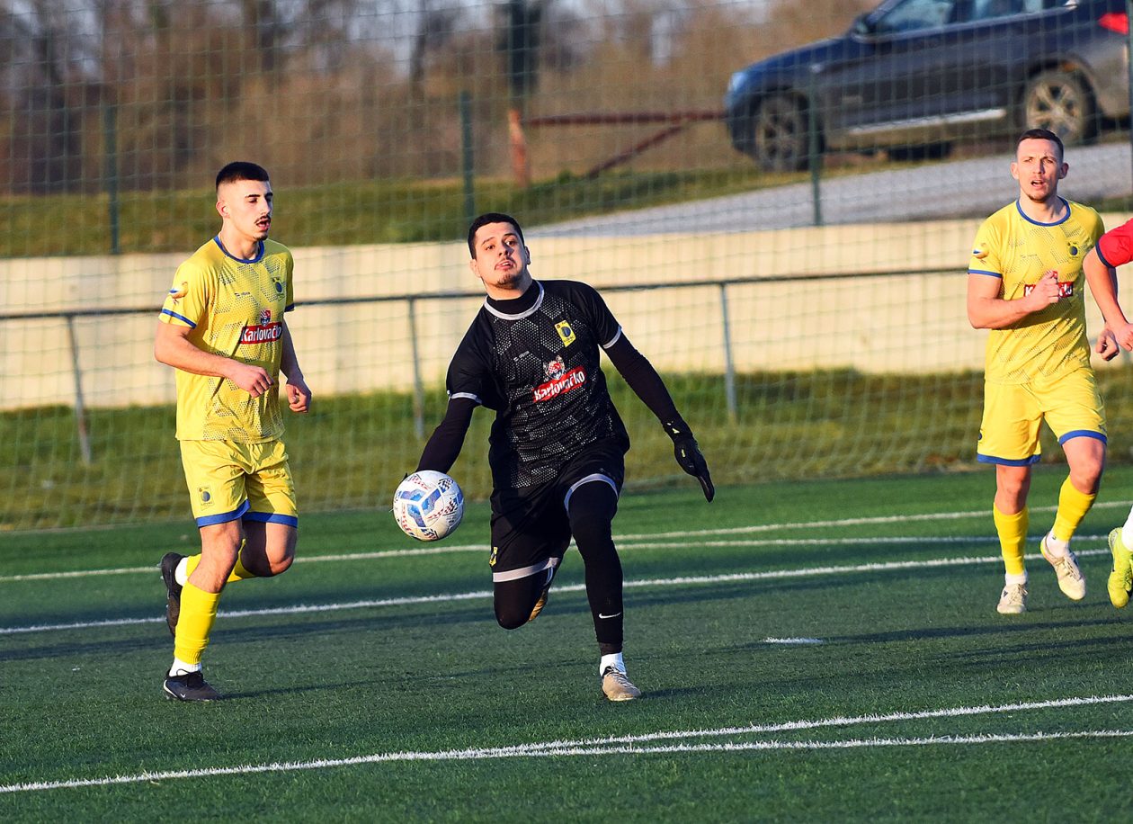 nogomet ilovac ogulin nogometasi (3) nogomet ilovac ogulin nogometasi (3)