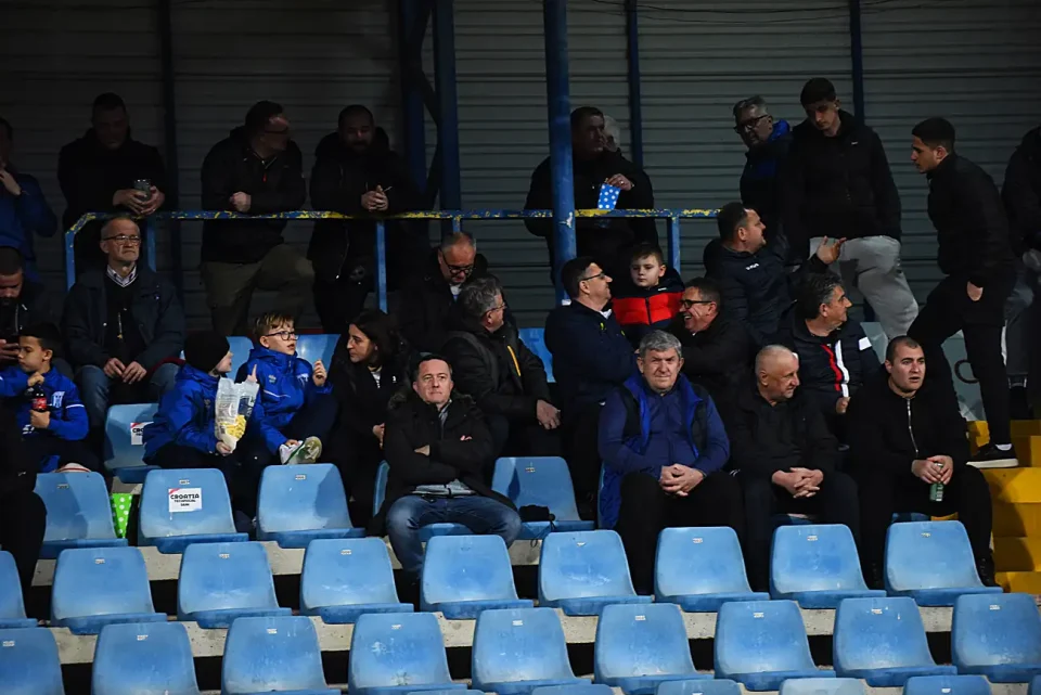 nogomet karlovac hrvace (8) nogomet karlovac hrvace (8)