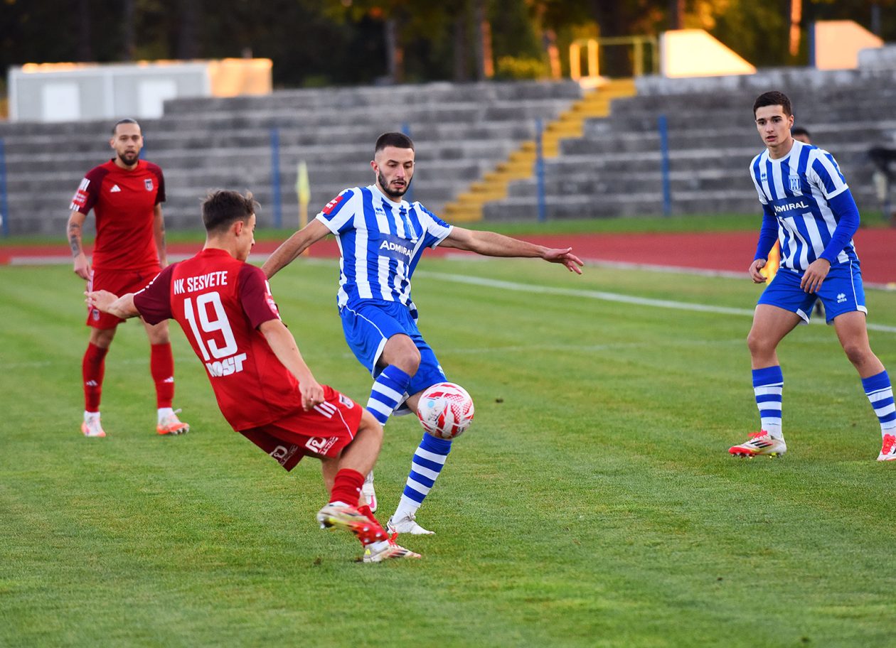 nogomet karlovac sesvete (13) nogomet karlovac sesvete (13)