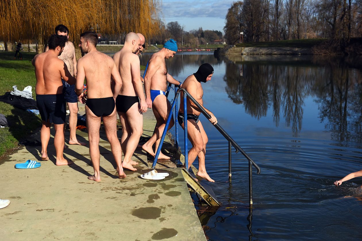 novogodisnje kupanje korana (3)