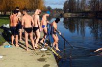 novogodisnje kupanje korana (3)