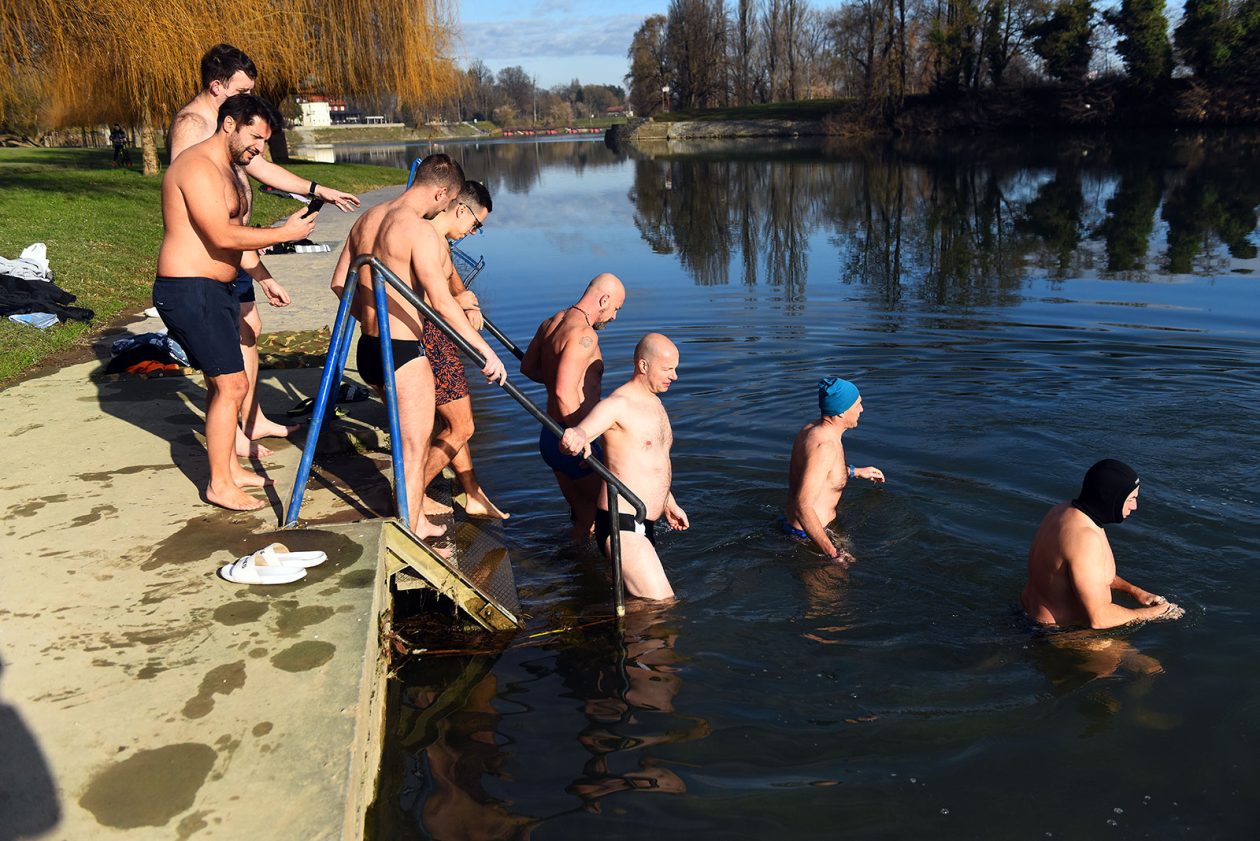 novogodisnje kupanje korana (5)