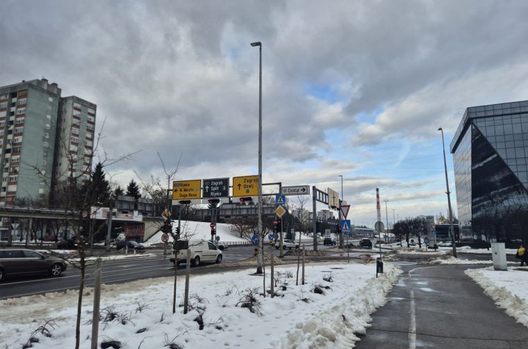 oblaci juzina snijeg 2