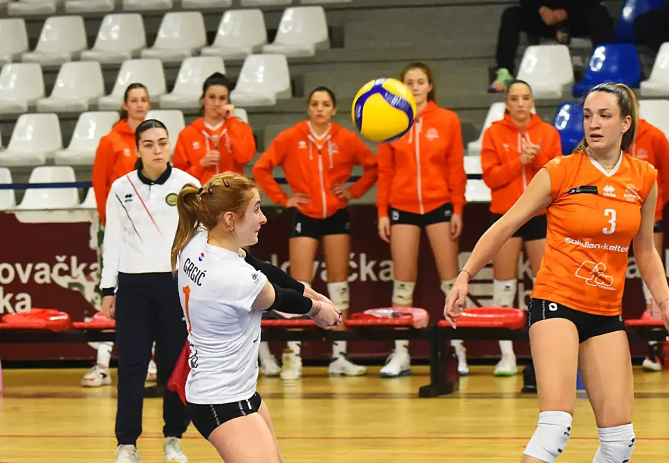 odbojka (21) odbojka (21)