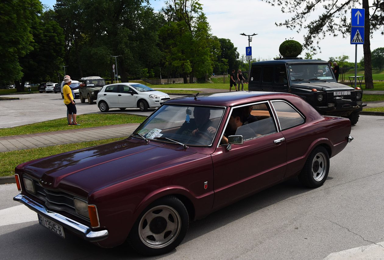 oldtimeri starodobna vojna vozila (1)