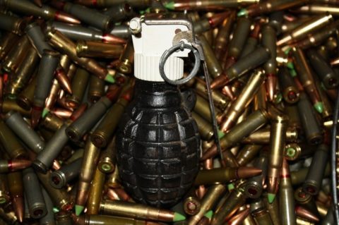 oruzje bomba streljivo
