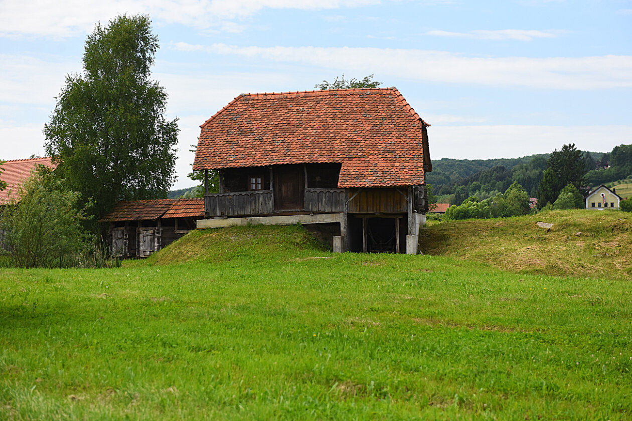 ozalj etno selo (4) ozalj etno selo (4)