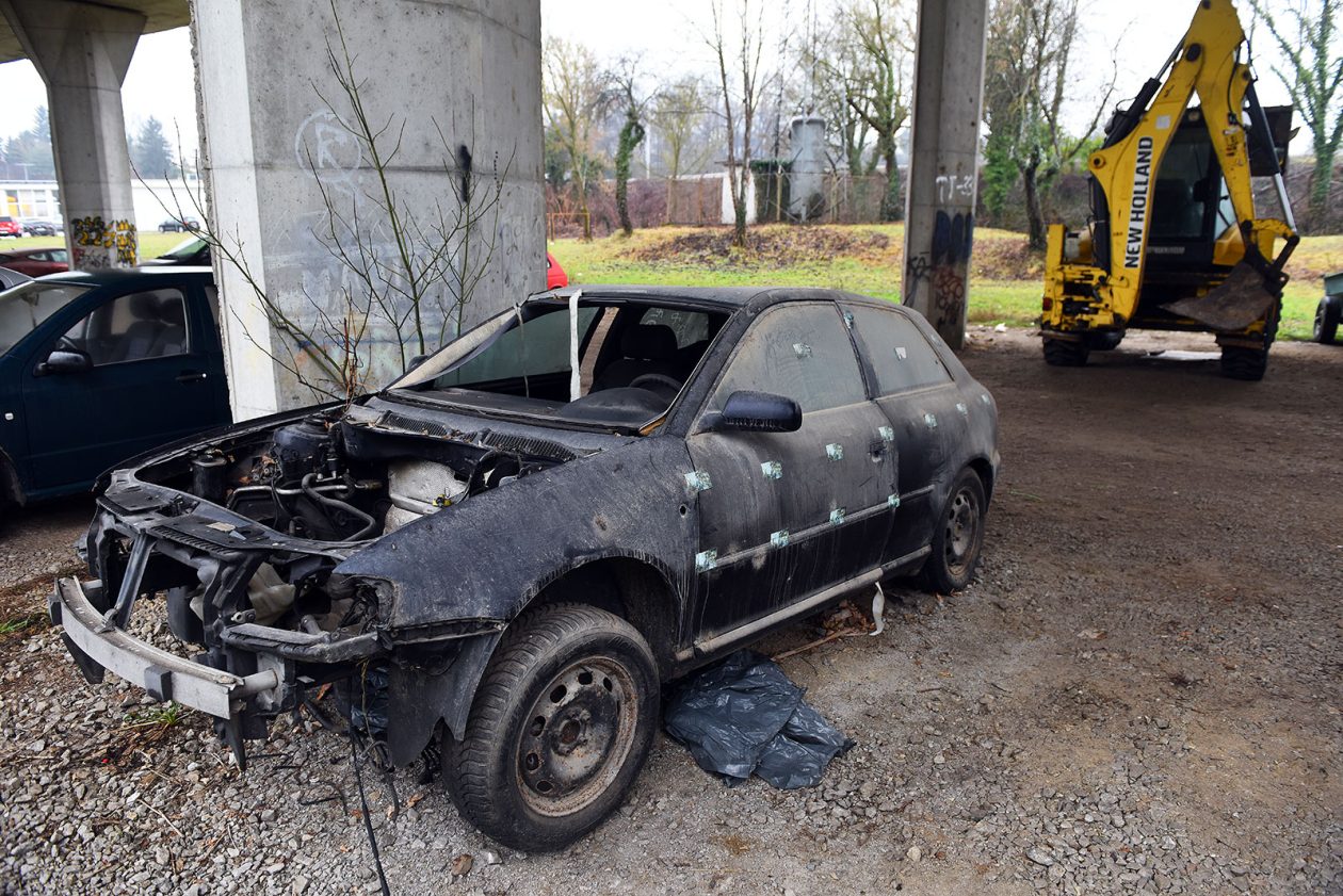 parkiraliste nadvoznjak rakovac auti (11)