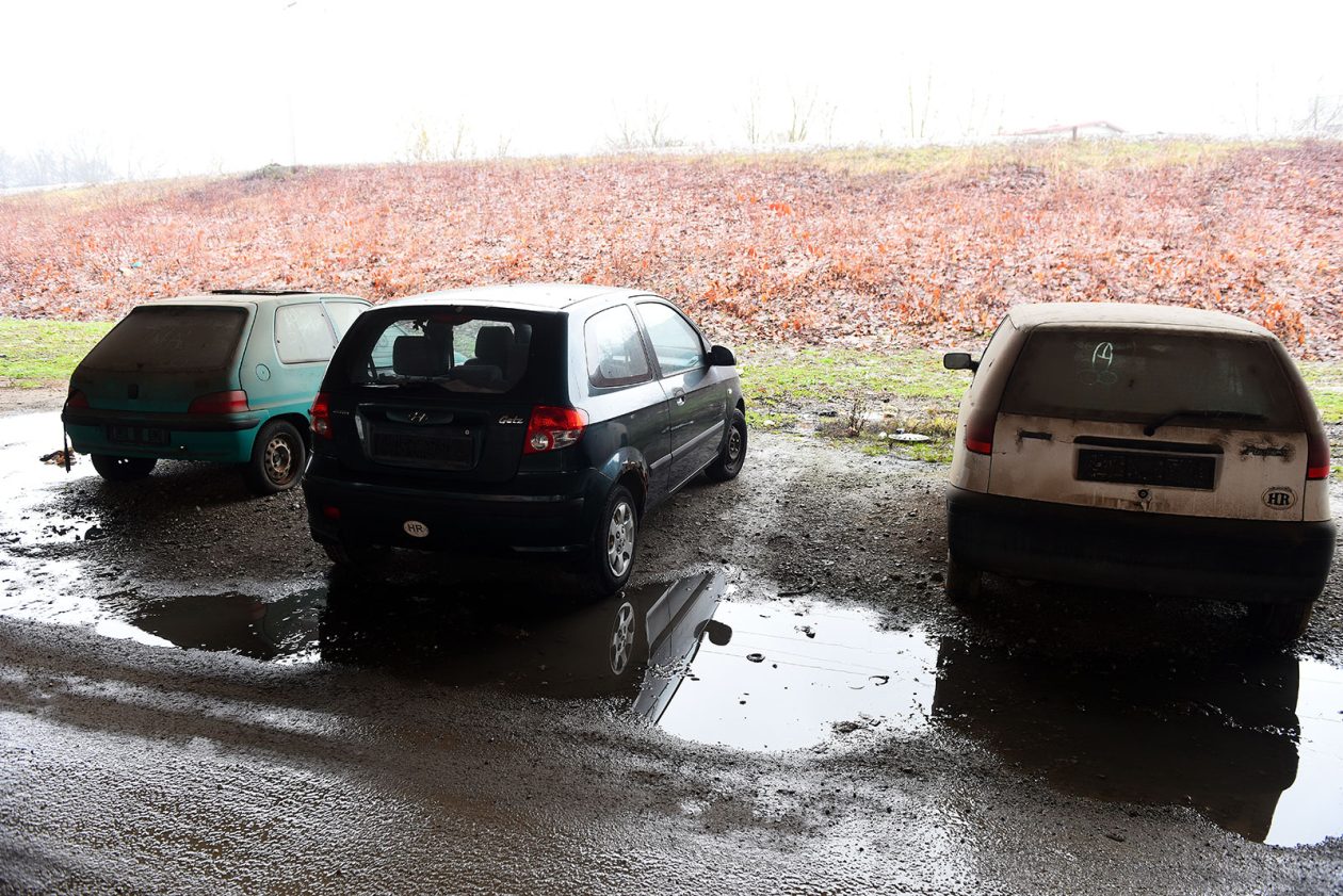 parkiraliste nadvoznjak rakovac auti (17)