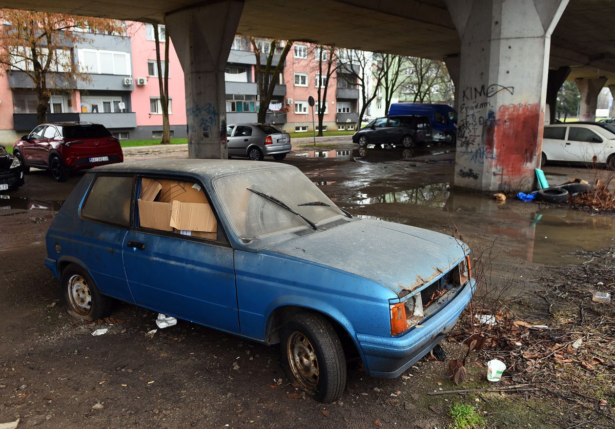 parkiraliste nadvoznjak rakovac auti (18)