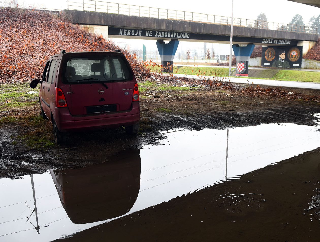 parkiraliste nadvoznjak rakovac auti (24)