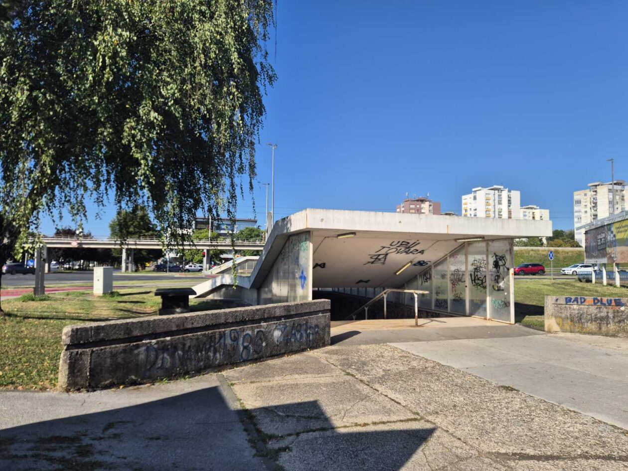 pothodnik tiskovna (2) pothodnik tiskovna (2)