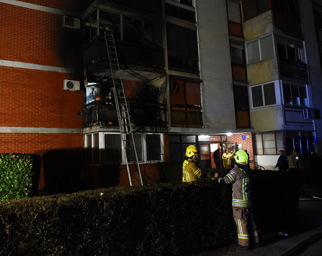 pozar vatrogasci stan (10)