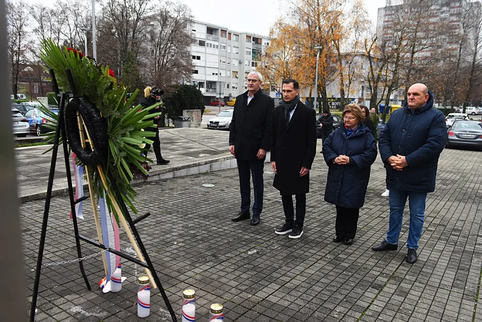 primorac (8) primorac (8)