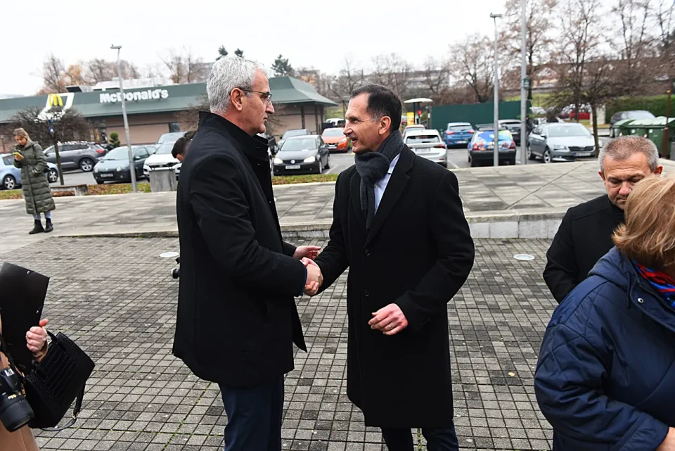 primorac (9) primorac (9)