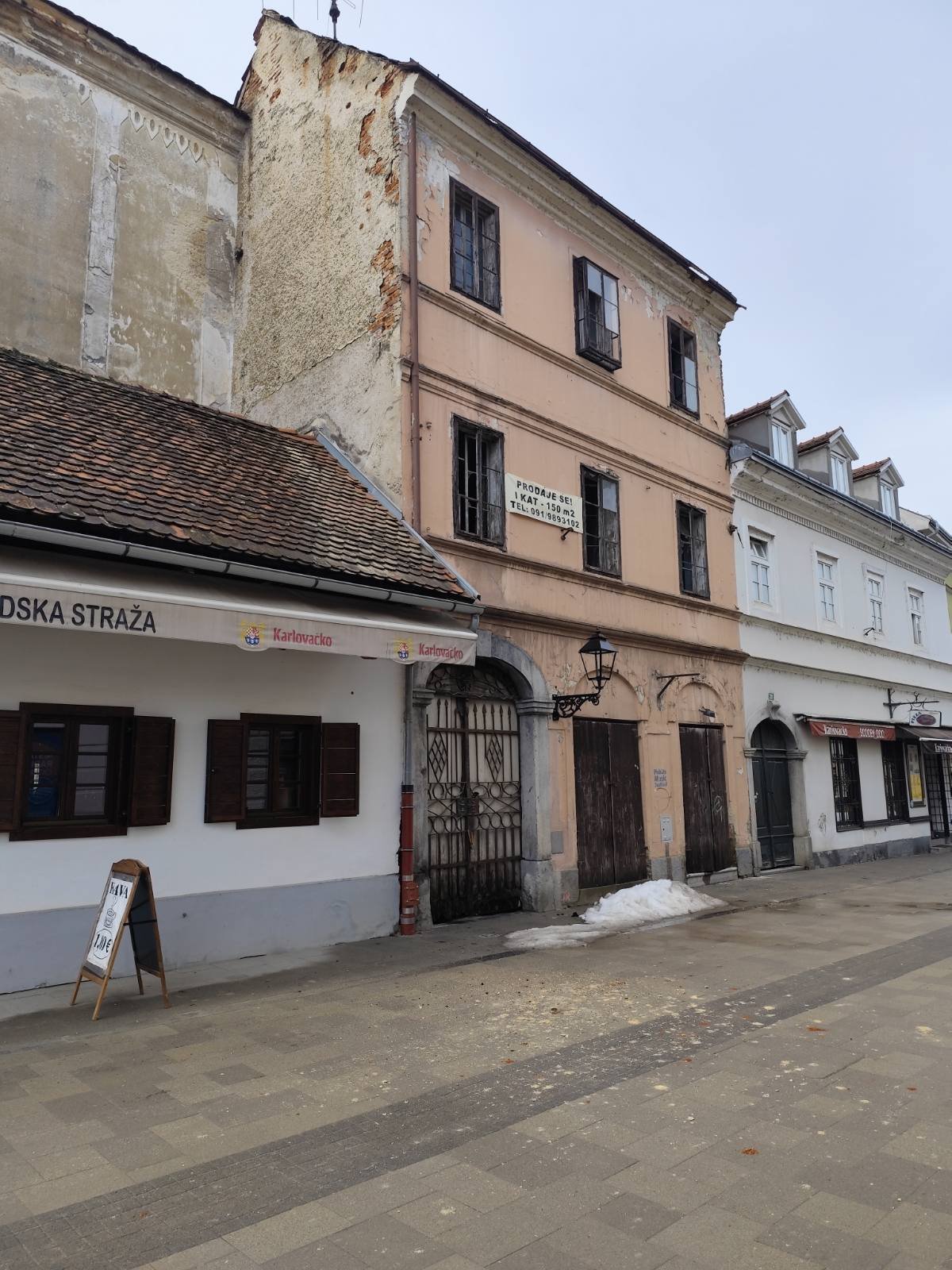 radiceva zgrada urusavanje straza (5)