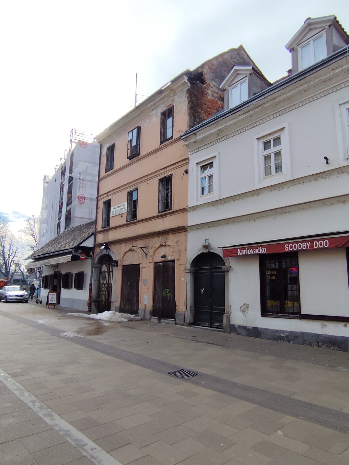 radiceva zgrada urusavanje straza (8)