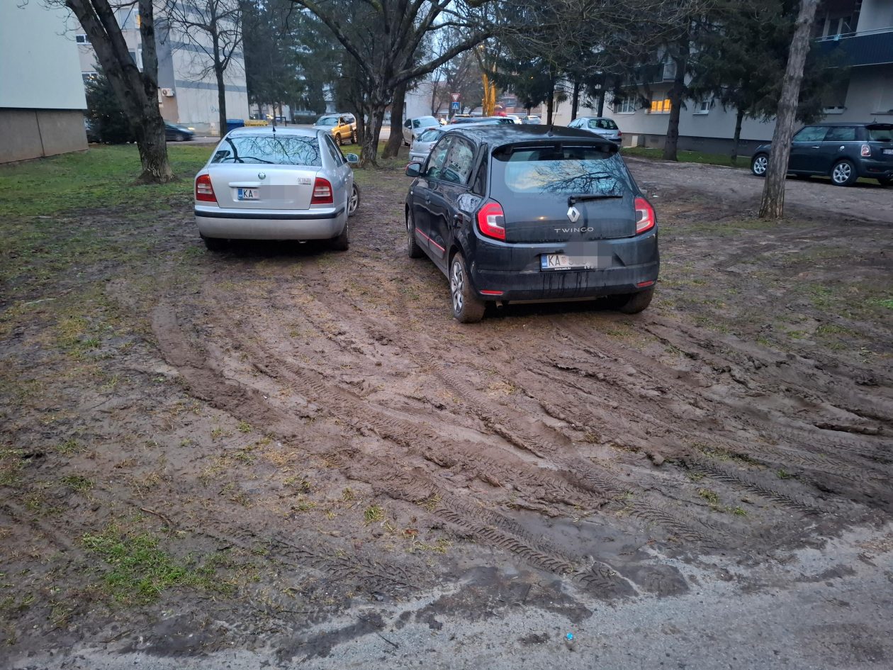 rakovac parking 2