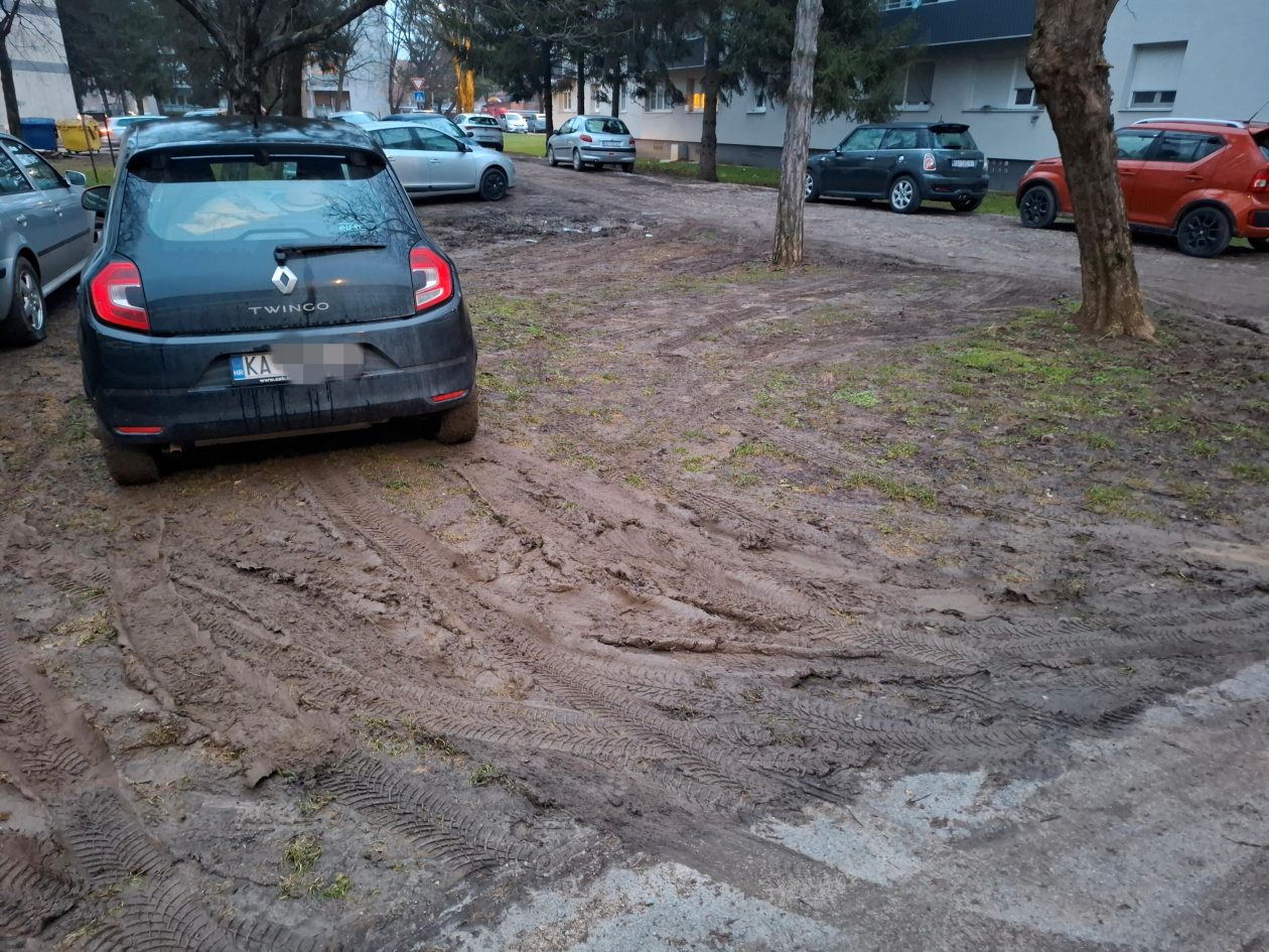 rakovac parking 4