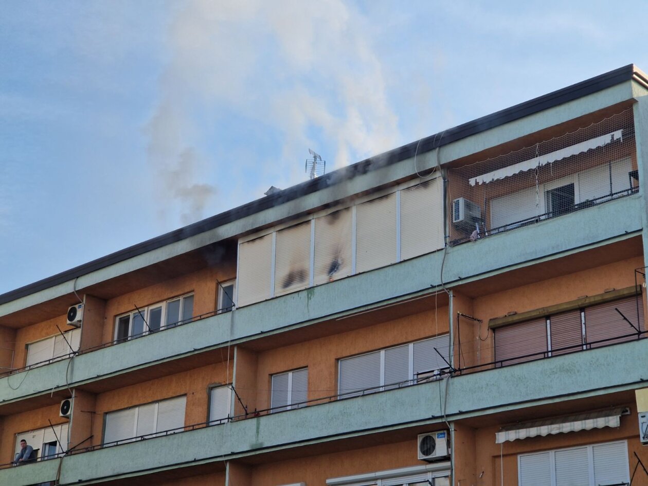 rakovac zgrada pozar (5) rakovac zgrada pozar (5)