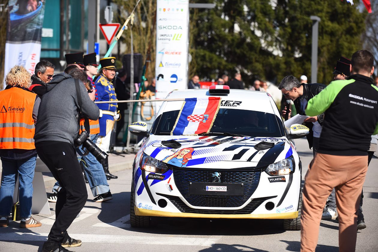 rally quattro river ceremonijalni start (54) rally quattro river ceremonijalni start (54)