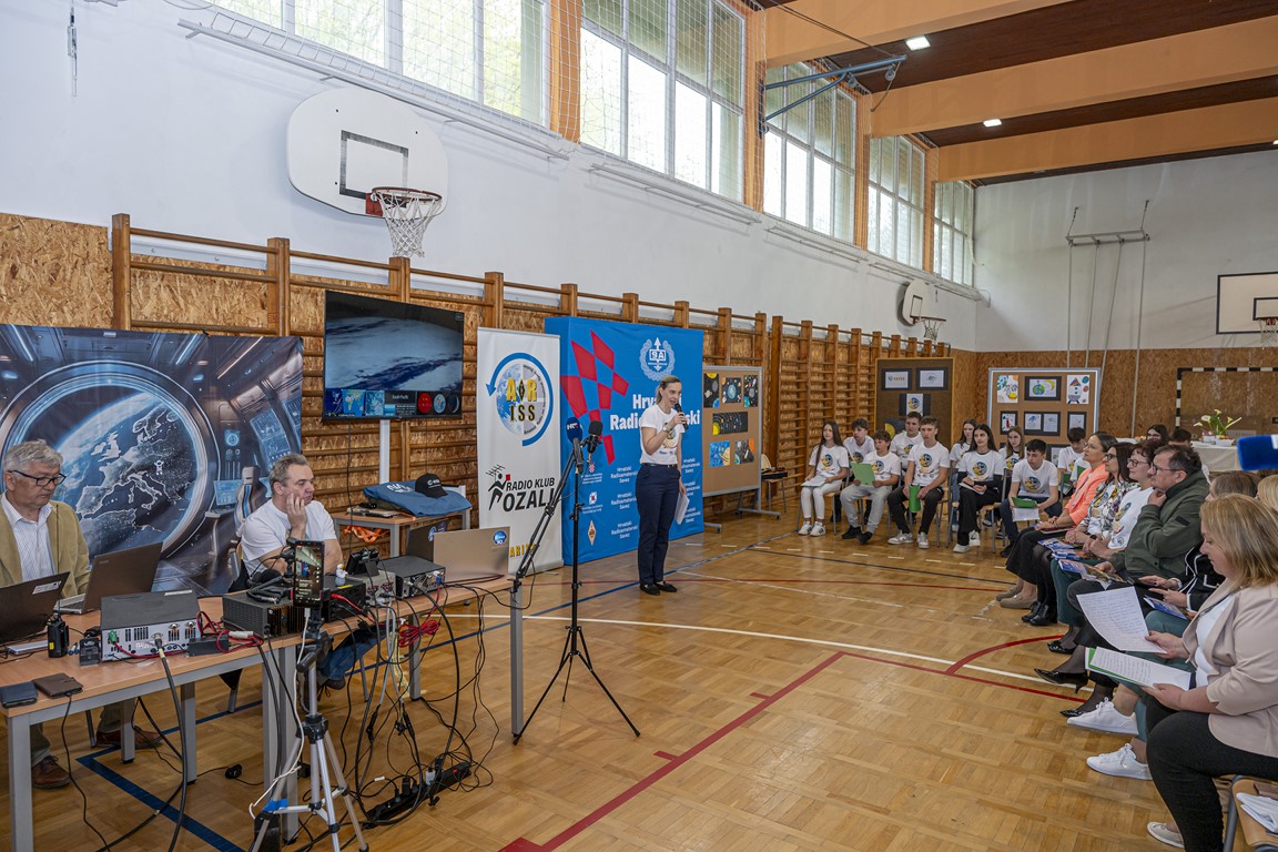 razgovor s astronautima os slava raskaj ozalj (11) razgovor s astronautima os slava raskaj ozalj (11)