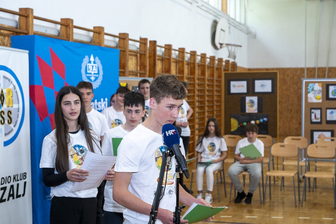 razgovor s astronautima os slava raskaj ozalj (20) razgovor s astronautima os slava raskaj ozalj (20)