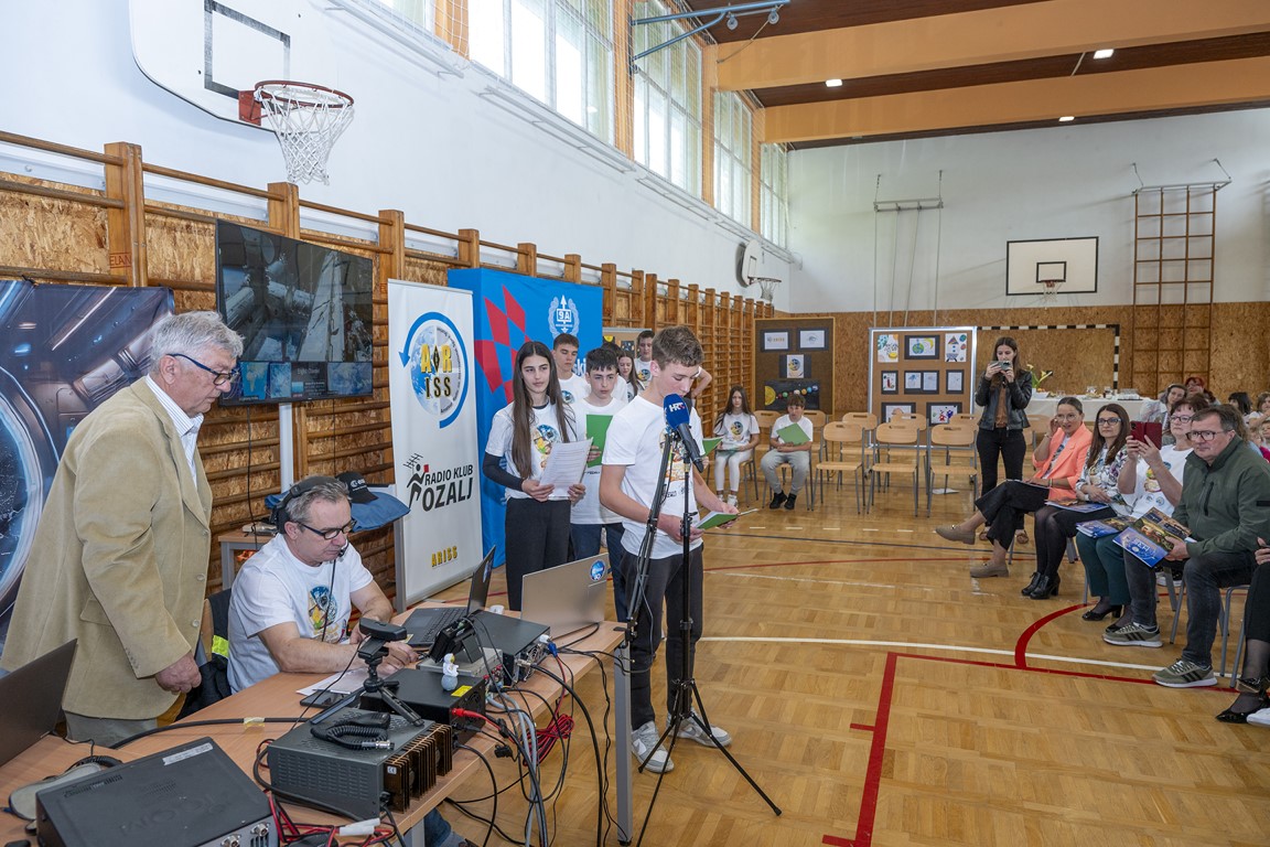 razgovor s astronautima os slava raskaj ozalj (21) razgovor s astronautima os slava raskaj ozalj (21)