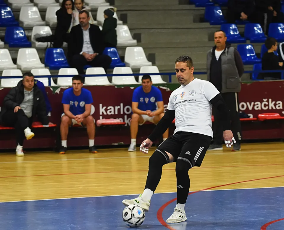 rekreativna malonogometna liga mali nogomet (7) rekreativna malonogometna liga mali nogomet (7)