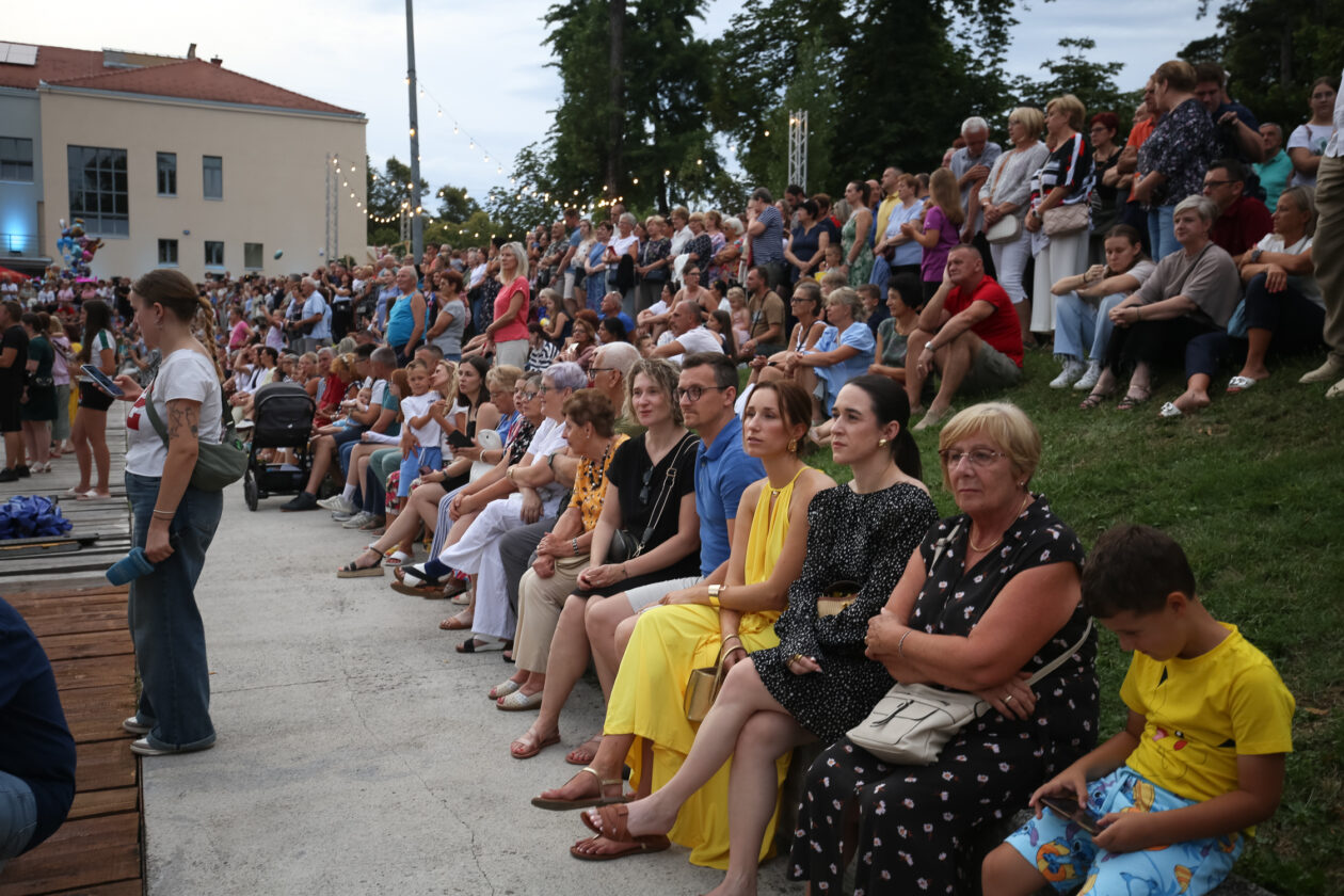 rodjendanski bal koncert (26)