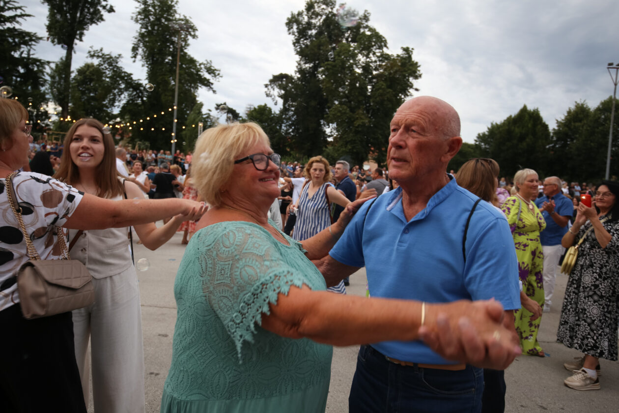rodjendanski bal koncert (37)