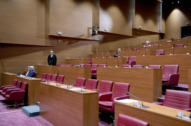 sabor sabornica prazna