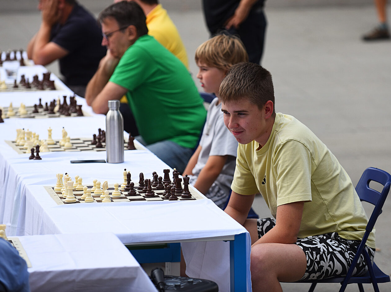 sah sahovska simultanka izidor gross (22)