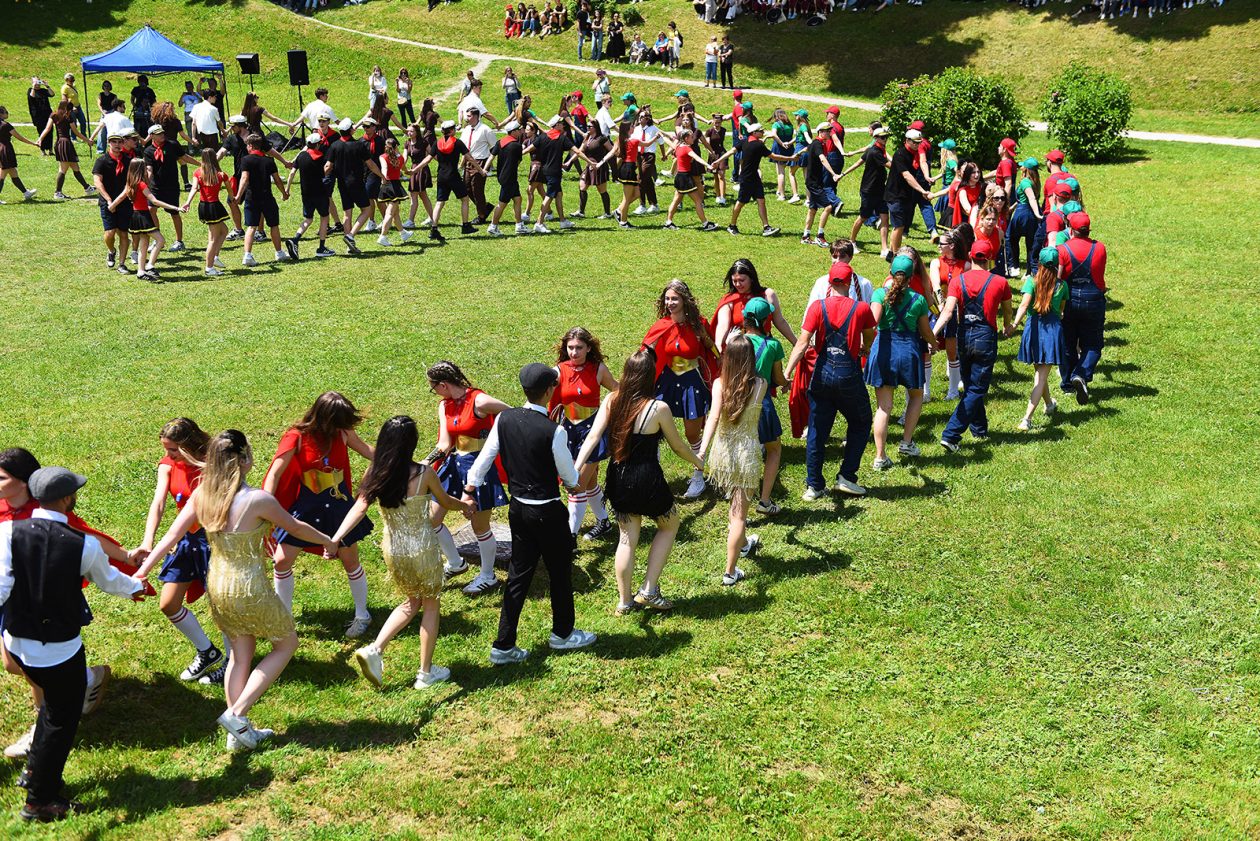 salonsko kolo maturanti (82)