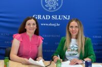 slunj potpisivanje mirjana puskaric (1)