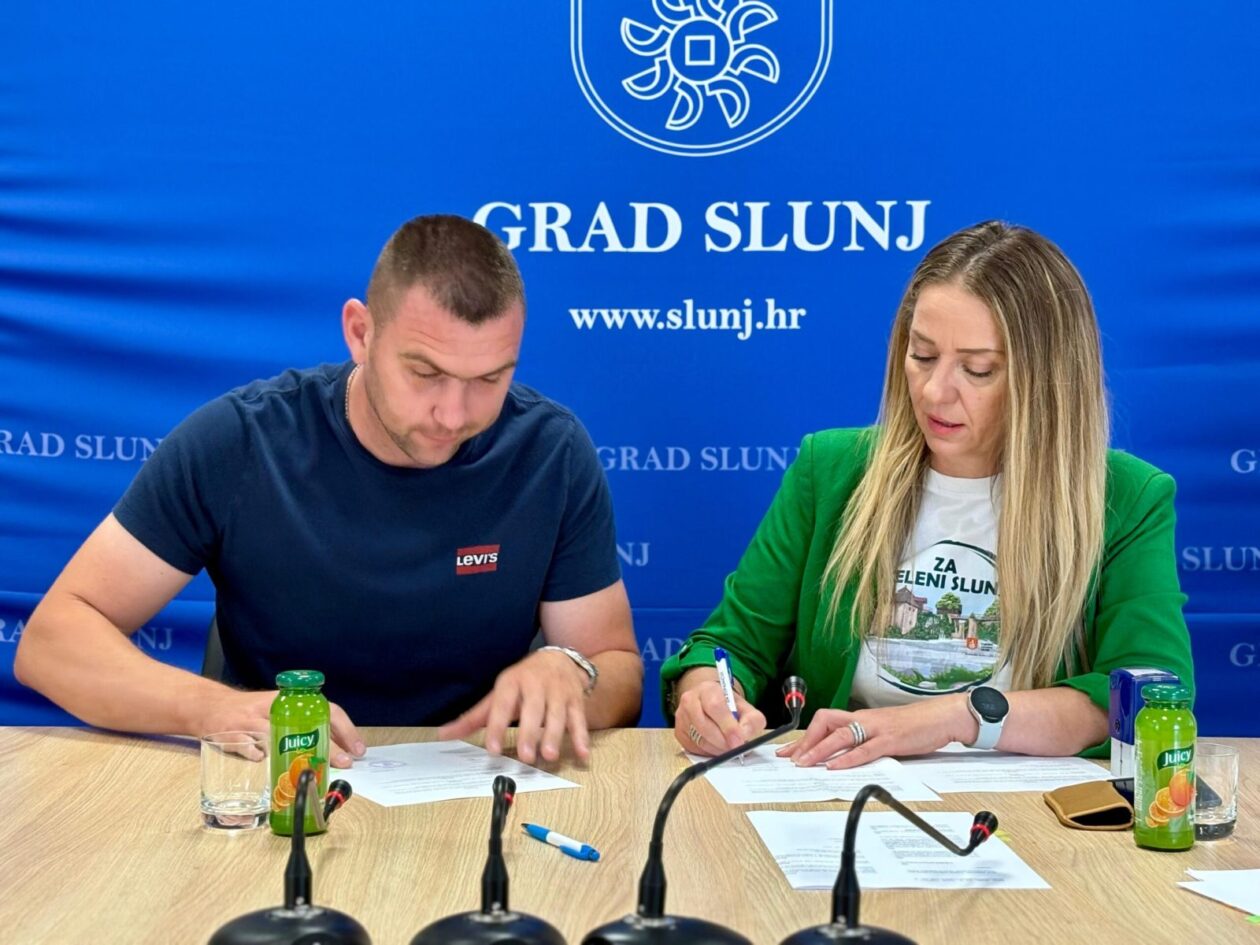 slunj potpisivanje mirjana puskaric (10)