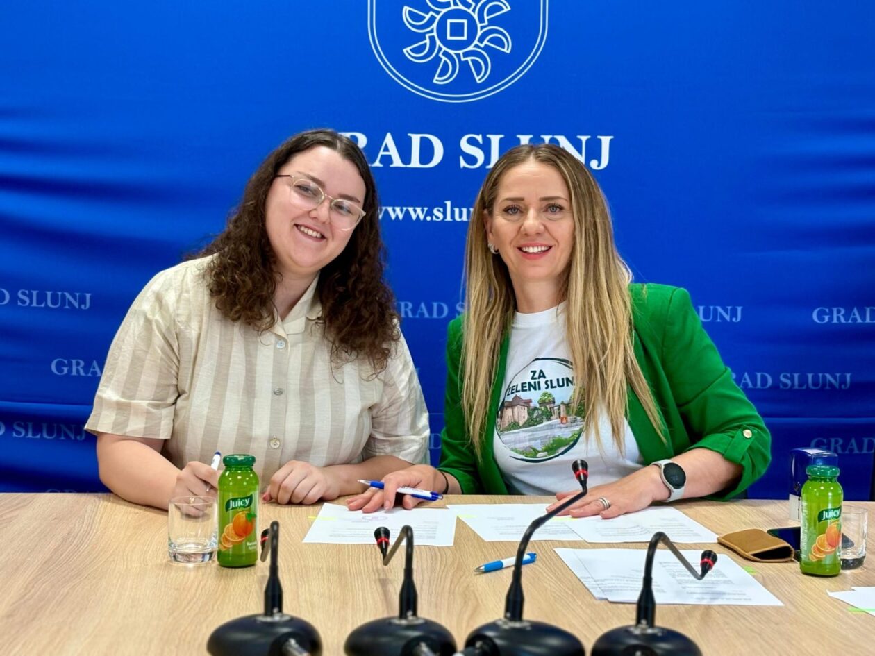 slunj potpisivanje mirjana puskaric (11)