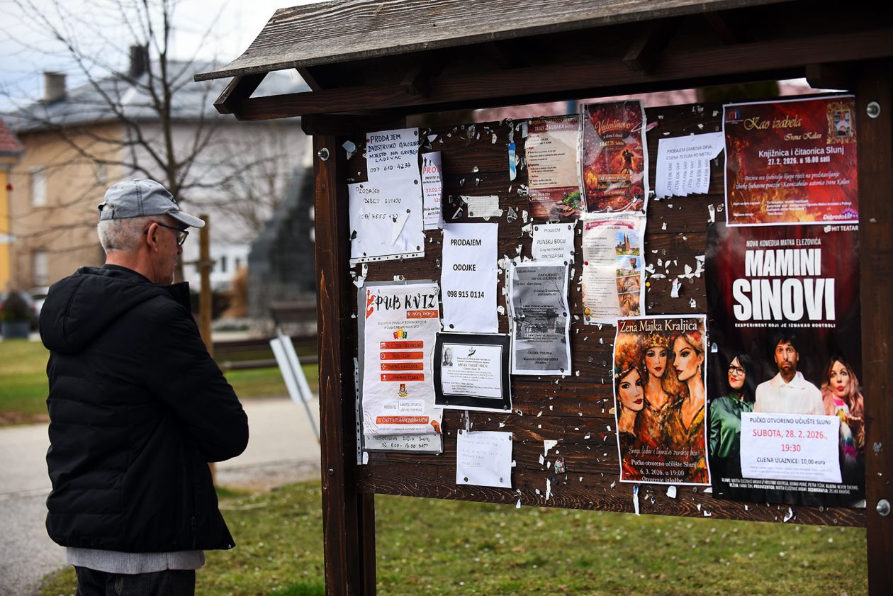 slunjskim ulicama slunj (19) slunjskim ulicama slunj (19)