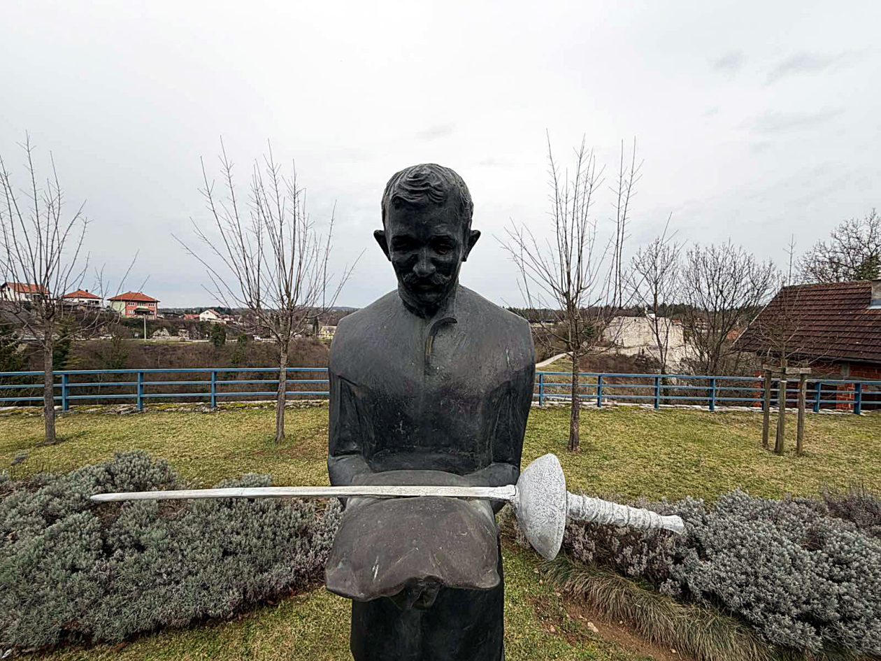 slunjskim ulicama slunj (25) slunjskim ulicama slunj (25)