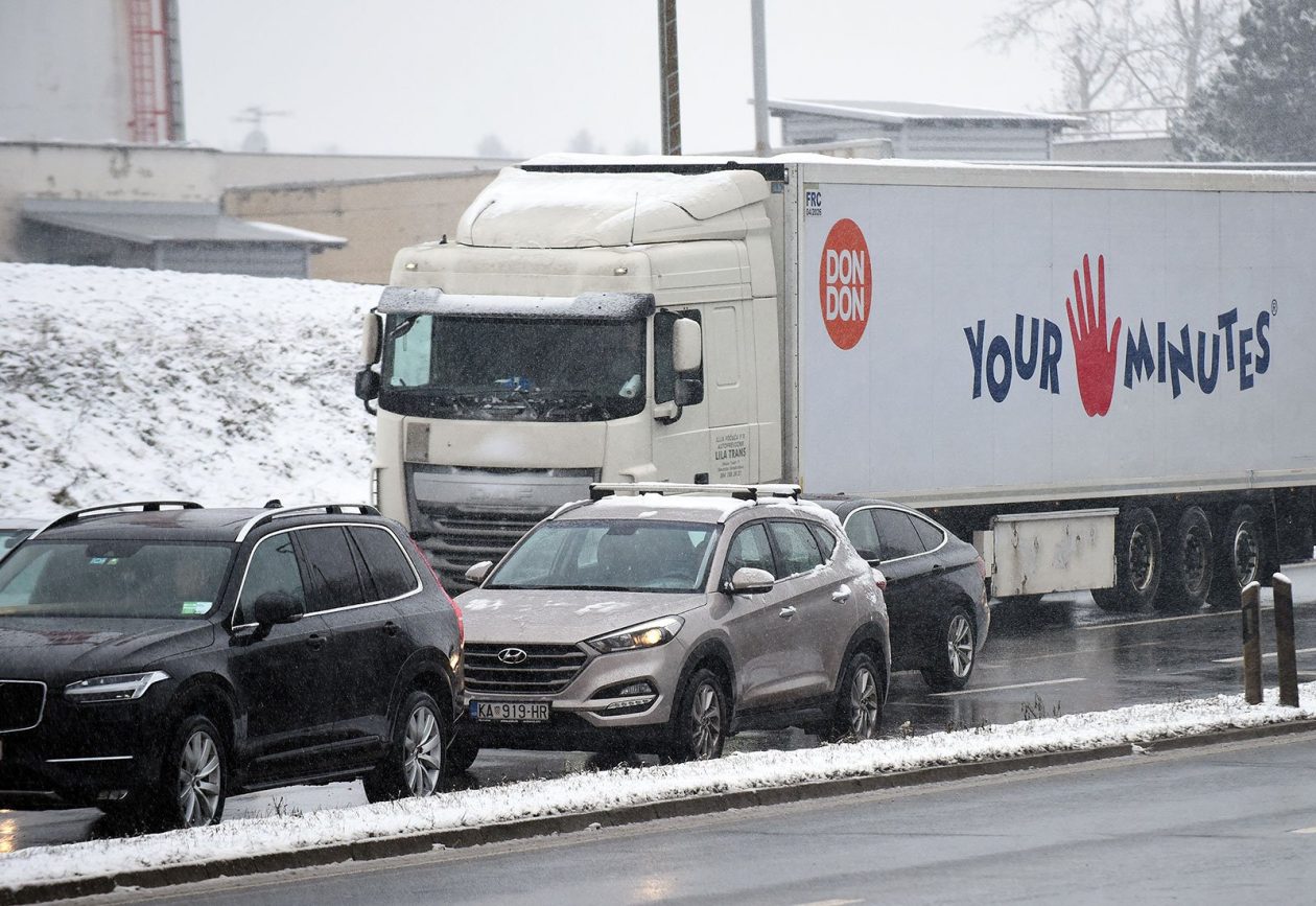 snijeg hladnoca zima promet (3)