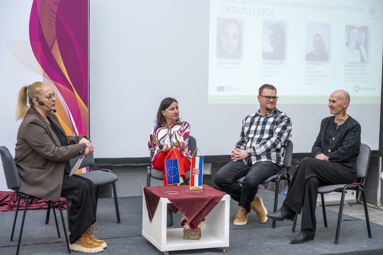 veleuciliste konferencija (1)