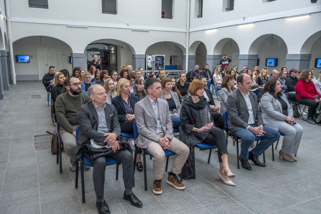 veleuciliste konferencija (18)
