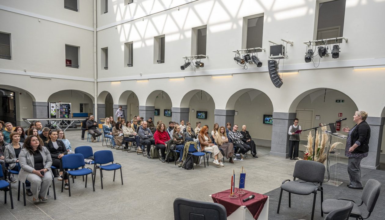 veleuciliste konferencija (40)