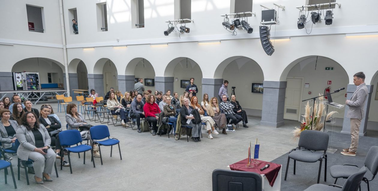 veleuciliste konferencija (44)