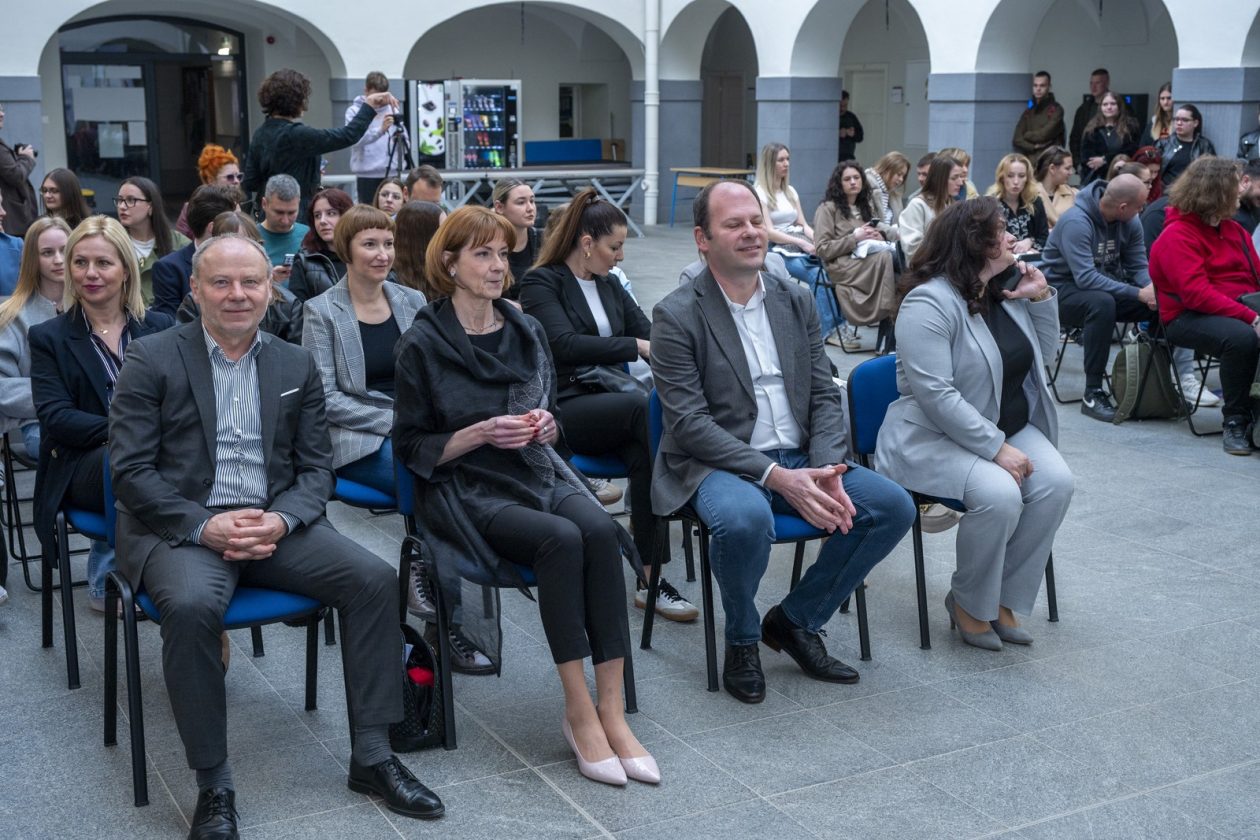 veleuciliste konferencija (7)