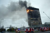 Zagreb: Nastavlja se gašenje Vjesnikovog nebodera, teška noć iza vatrogasaca